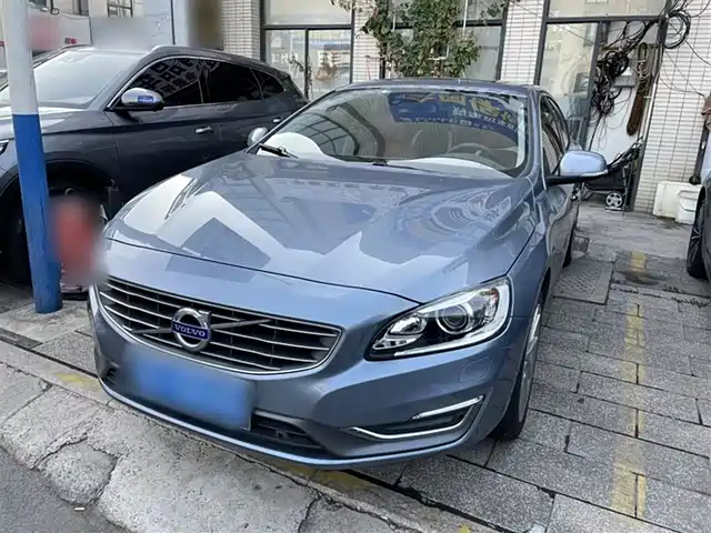 VOLVO  S60 2016
