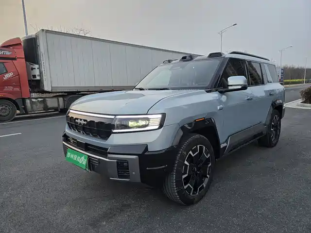 FANG CHENG BAO LEOPARD 8 2025