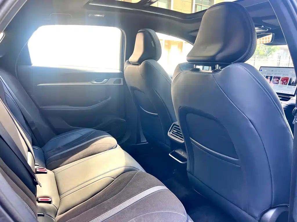 Geely Xingrui — миниатюра 13