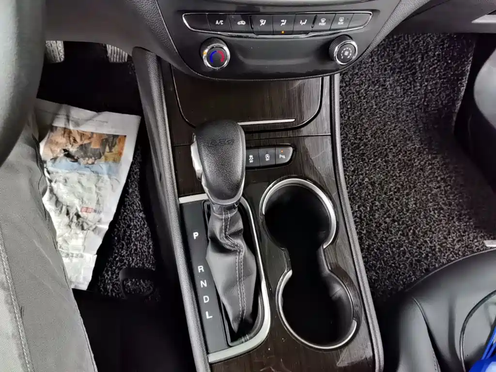 Buick Verano — миниатюра 14