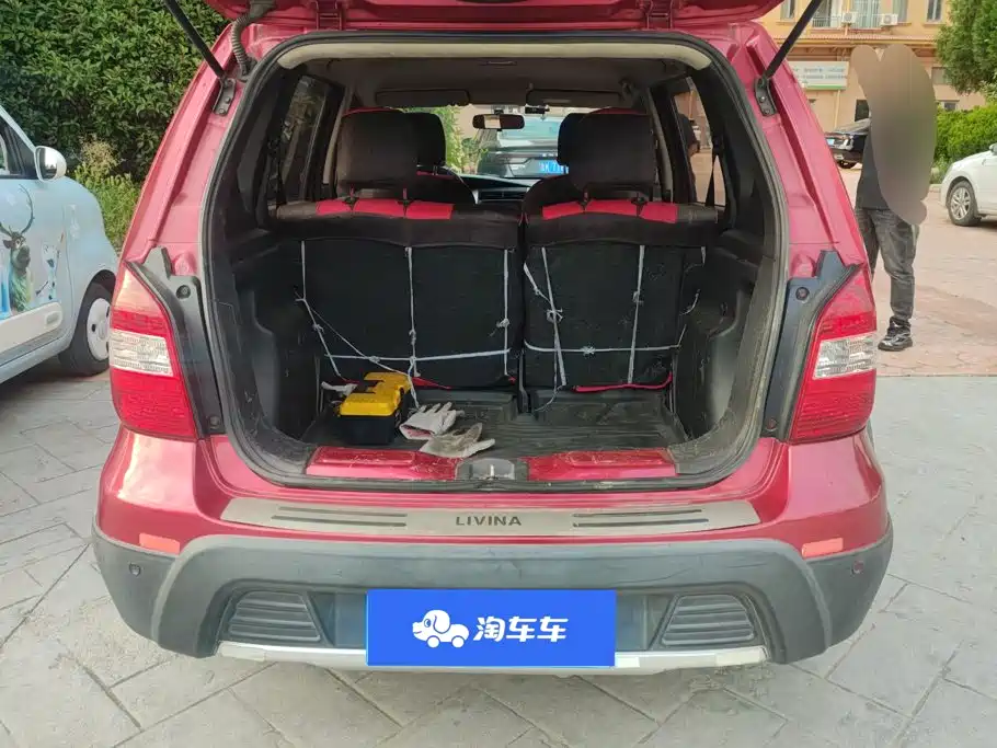 Nissan Livina — миниатюра 4