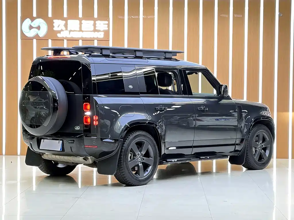 Land Rover Defender — миниатюра 21