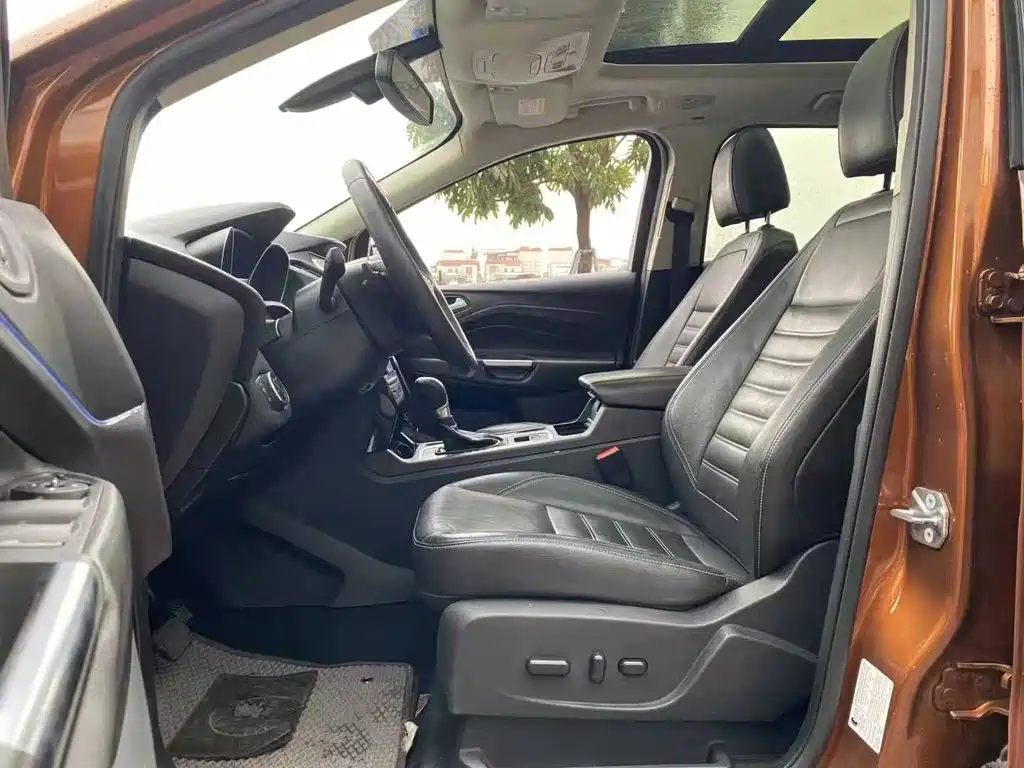 Ford Kuga — миниатюра 6
