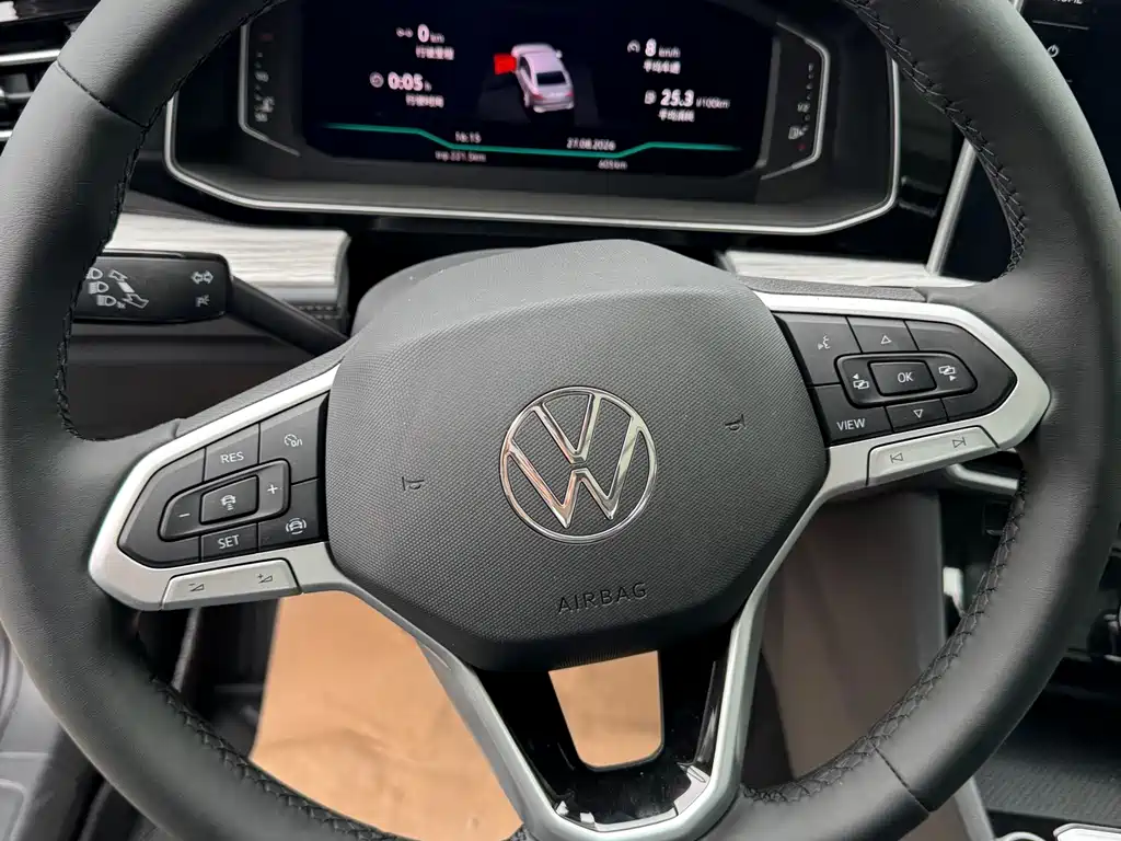 Volkswagen Sagitar — миниатюра 15