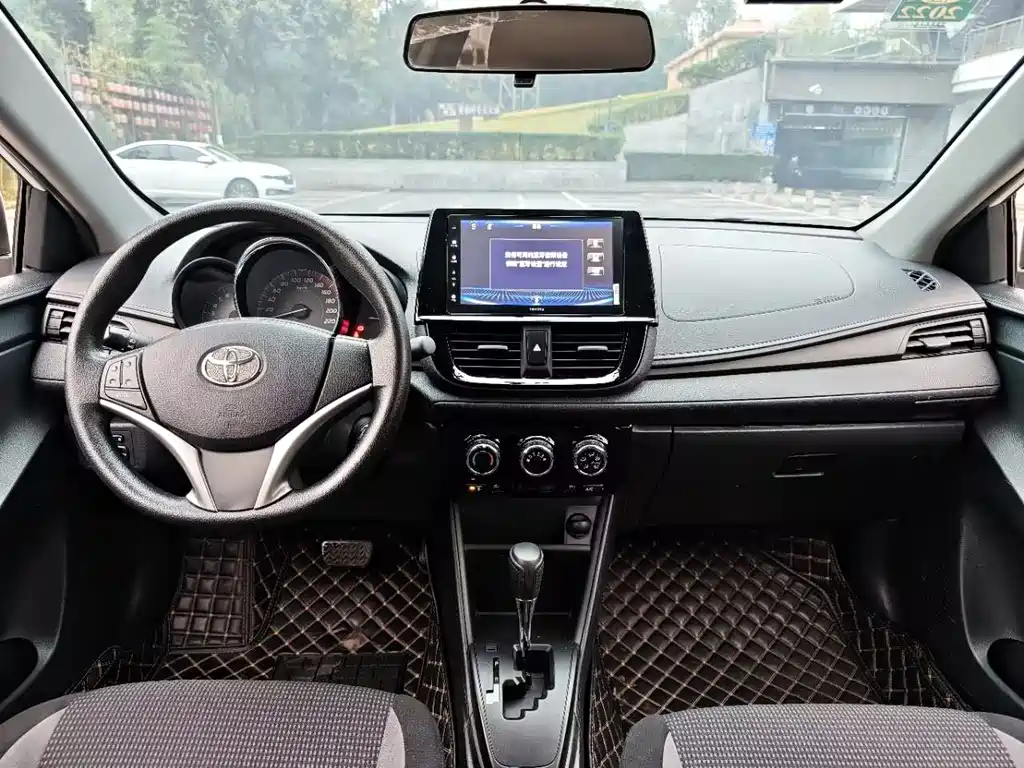 TOYOTA VIOS