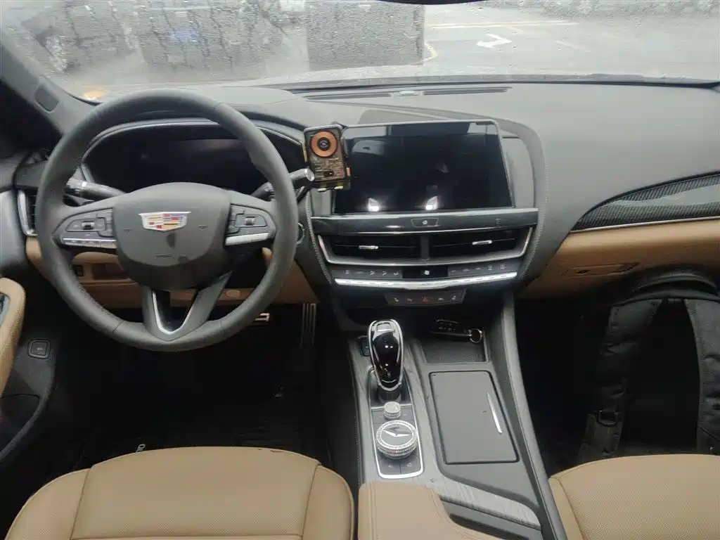 Cadillac CT5 2023 28T Luxury