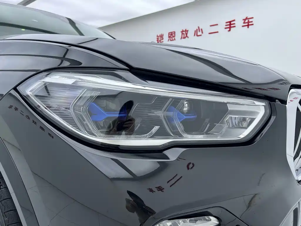 BMW X5 (Import) — миниатюра 12
