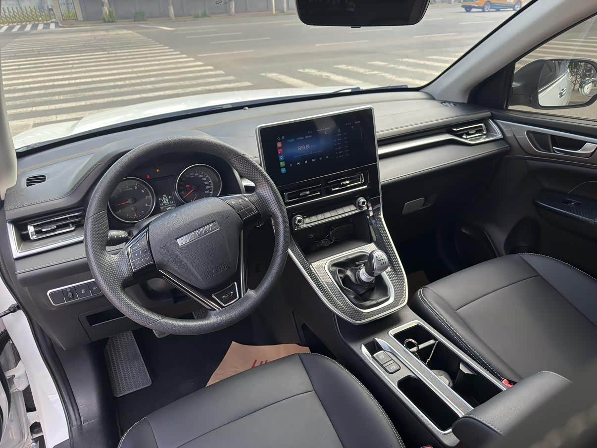 Haval Haval M6 1.5 л 2023 г. Белый, пробег 34000 км