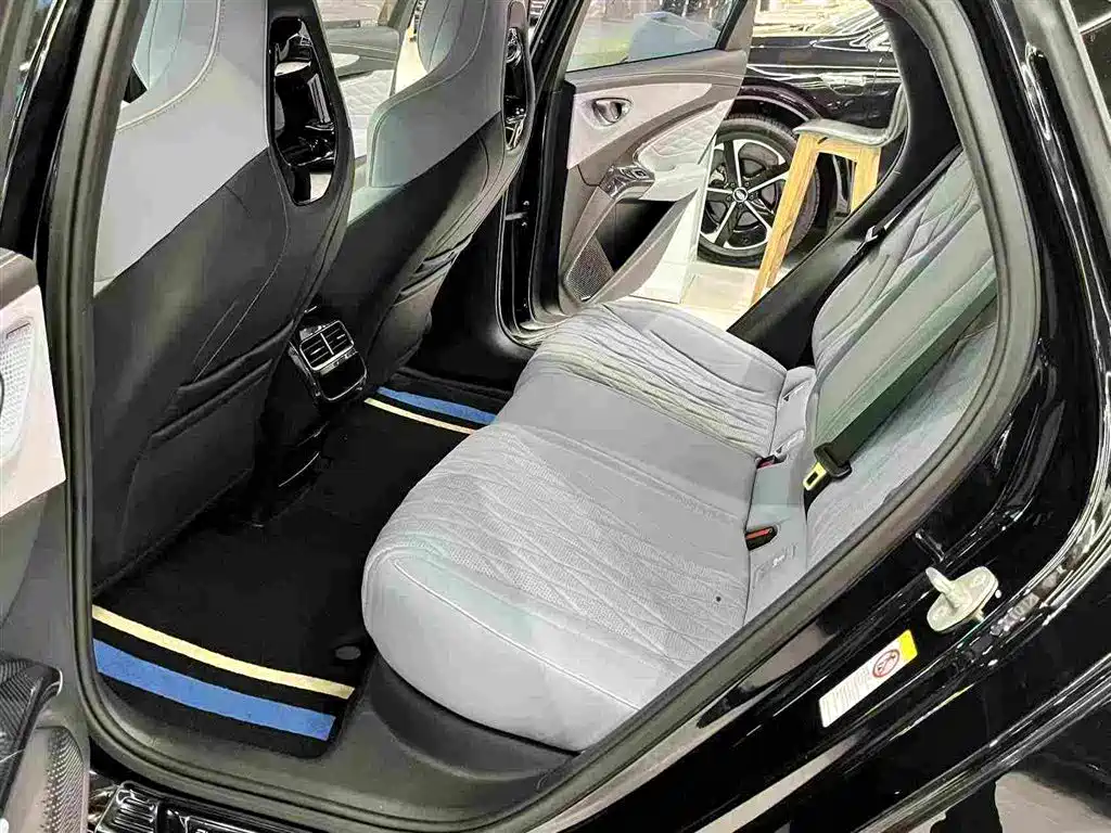 BYD Seal — миниатюра 4