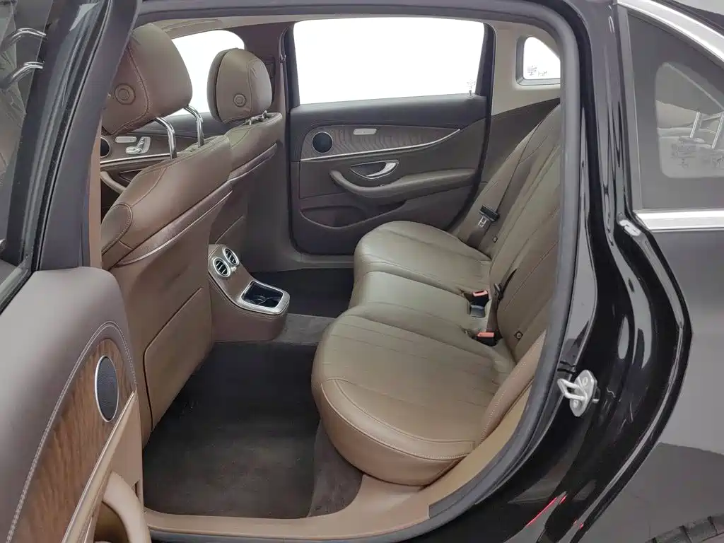 Mercedes-Benz E-Class New Energy — миниатюра 15