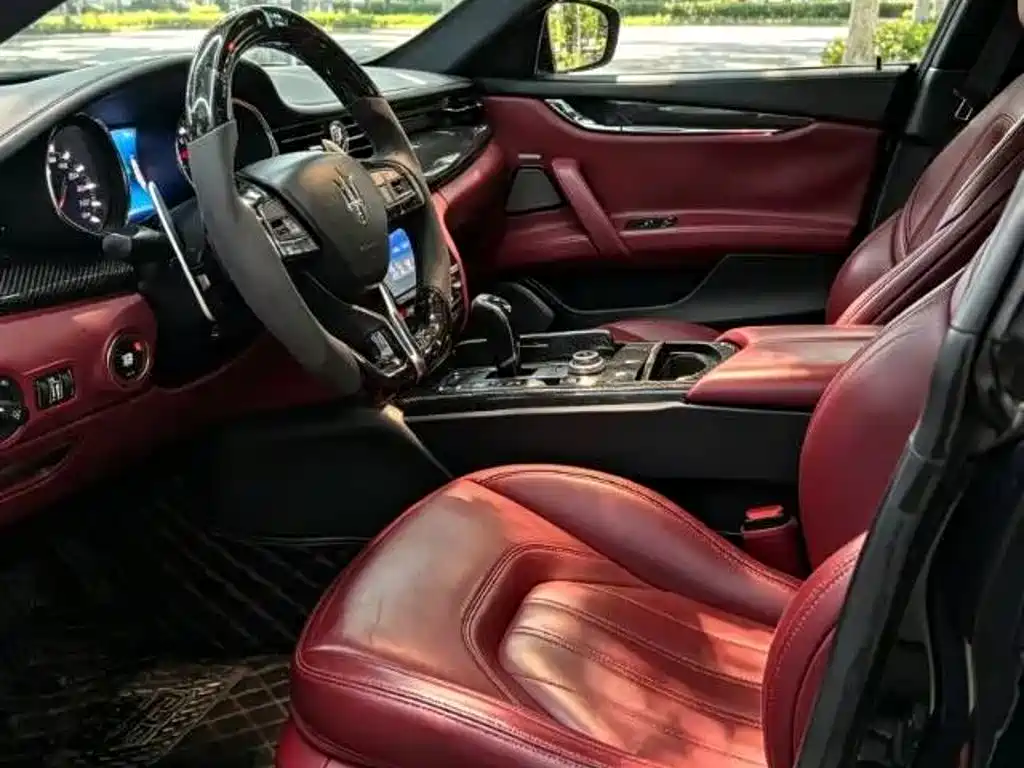 Maserati Quattroporte — миниатюра 5