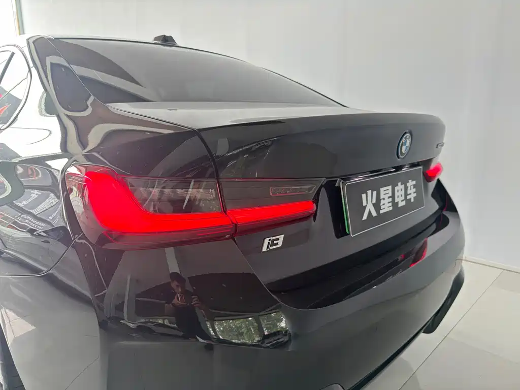 BMW i3 — миниатюра 12