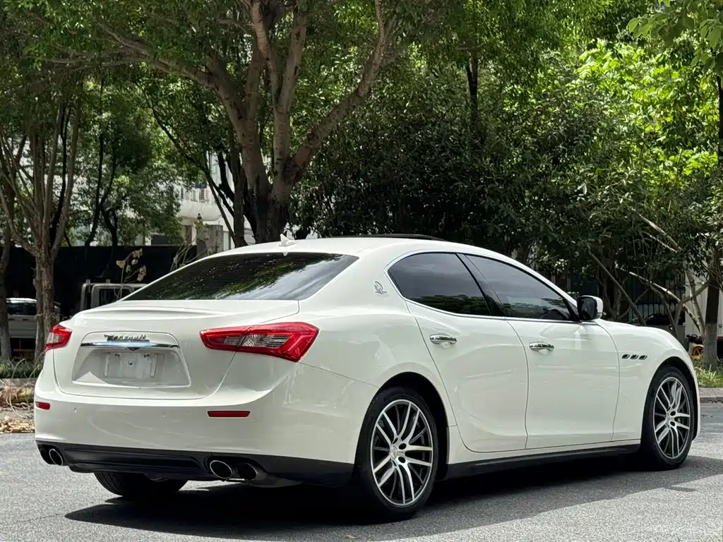 Maserati Ghibli — миниатюра 5