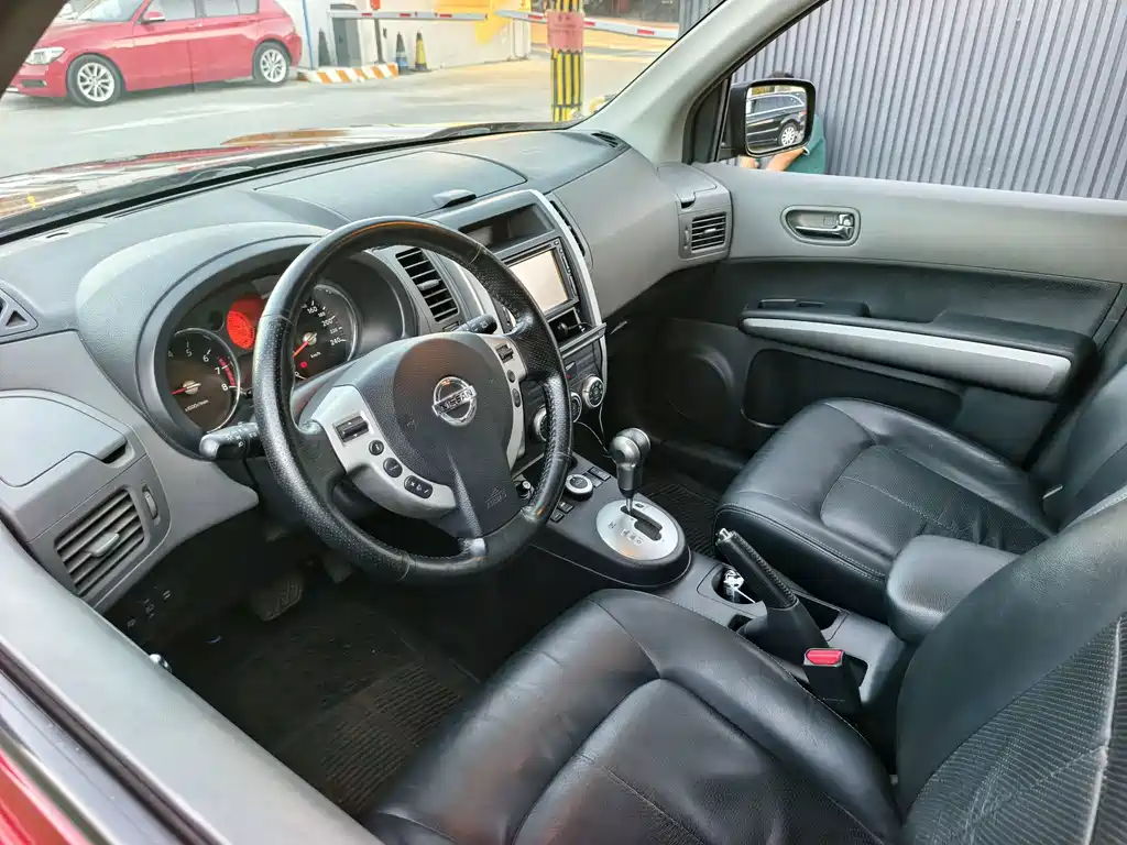 Nissan X-Trail — миниатюра 10