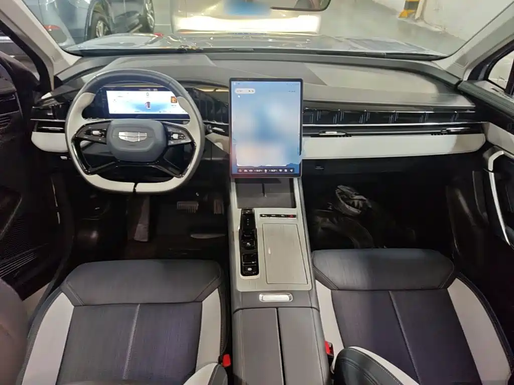 Geely Boyue L — миниатюра 10