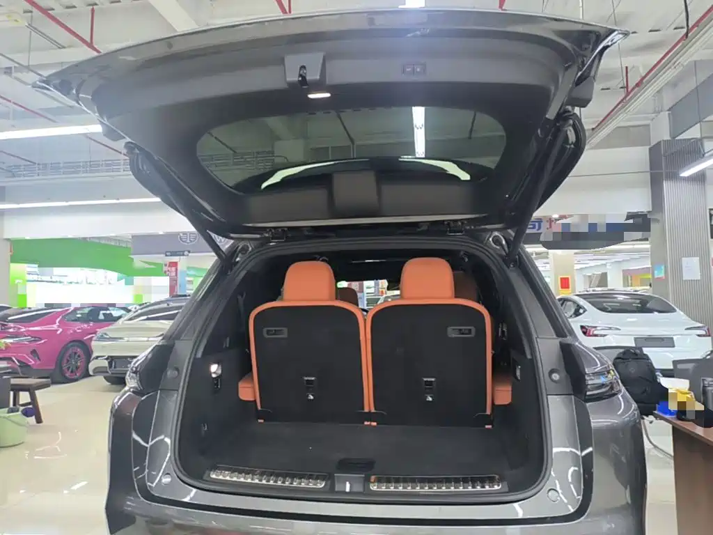 Li Auto Li L8 — миниатюра 19