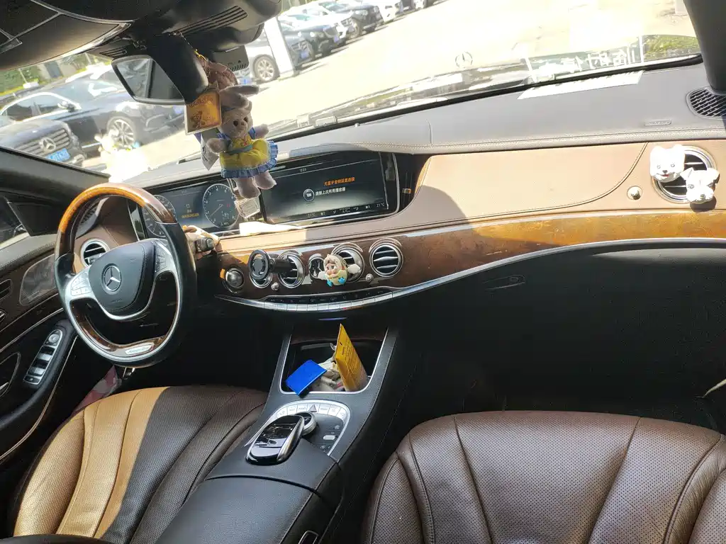 Mercedes-Benz S-Class — миниатюра 8