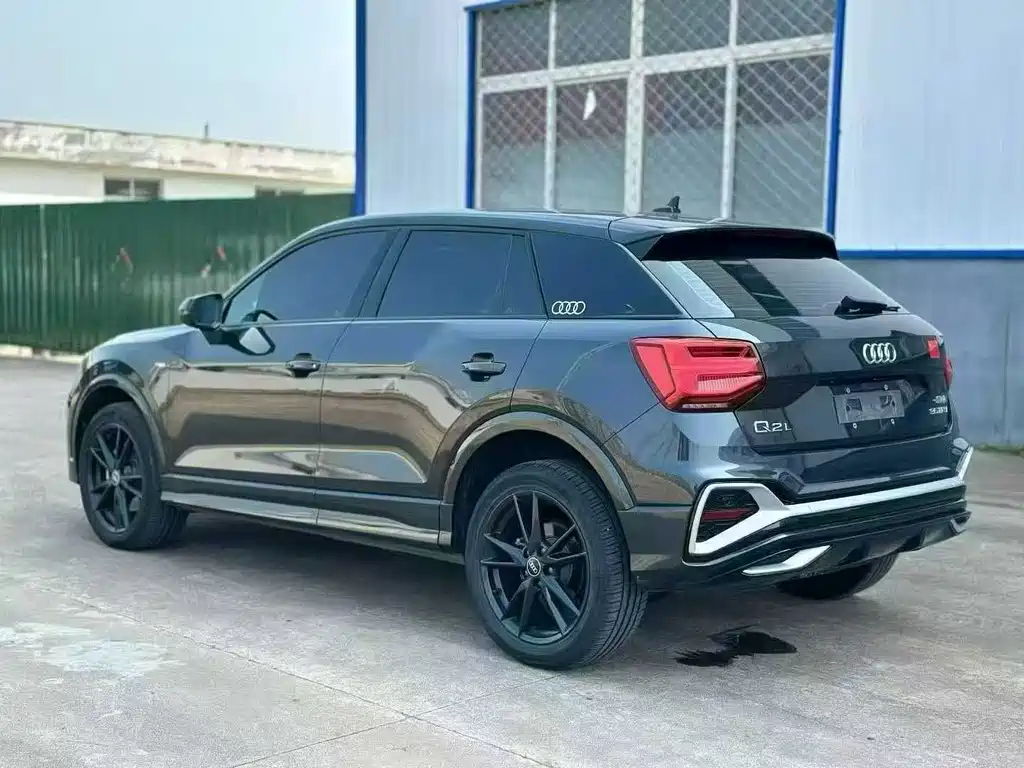 Audi Q2L — миниатюра 2