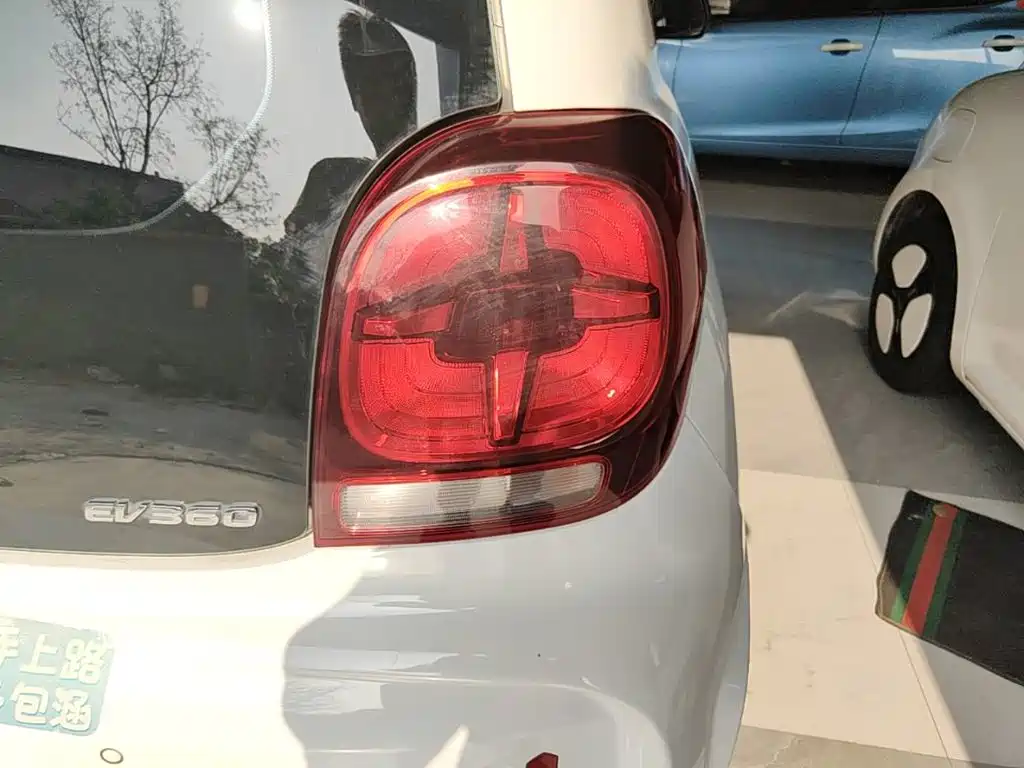 Roewe Clever — миниатюра 8