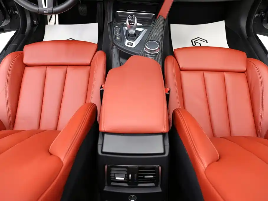 BMW M4 — миниатюра 13