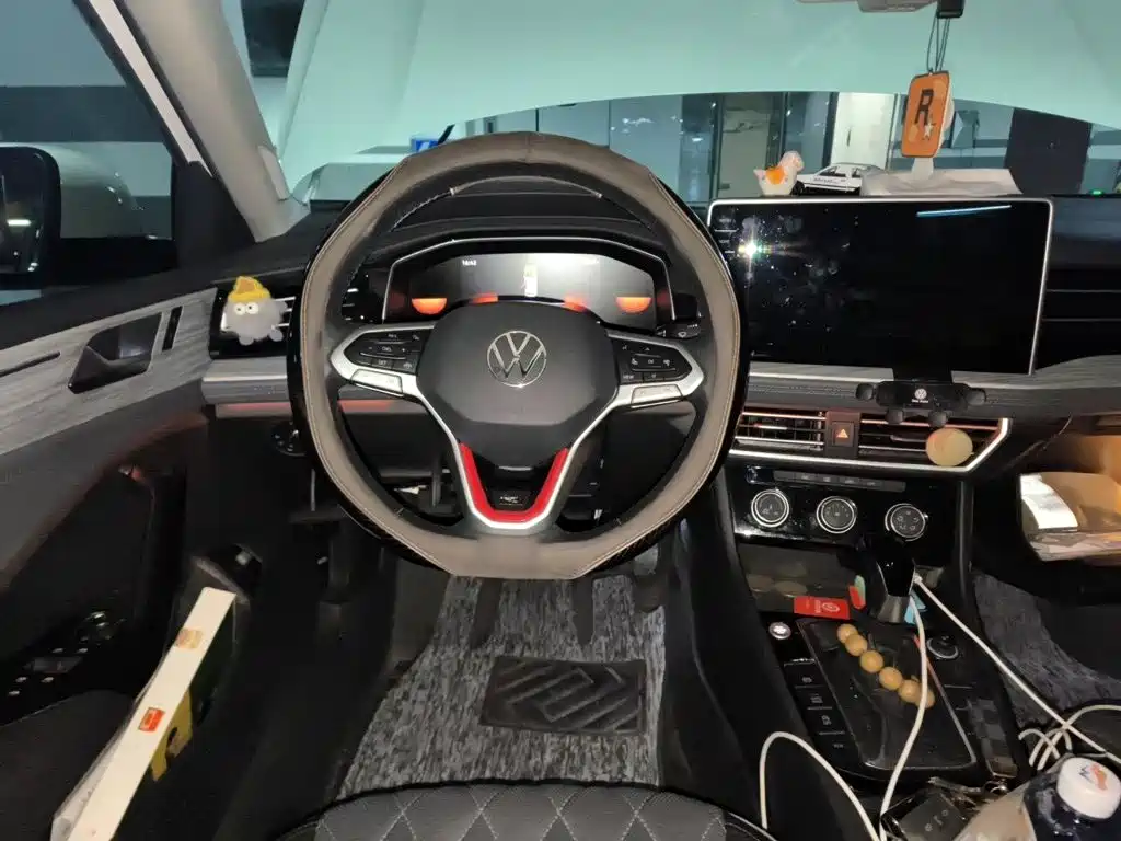 Volkswagen Sagitar — миниатюра 3