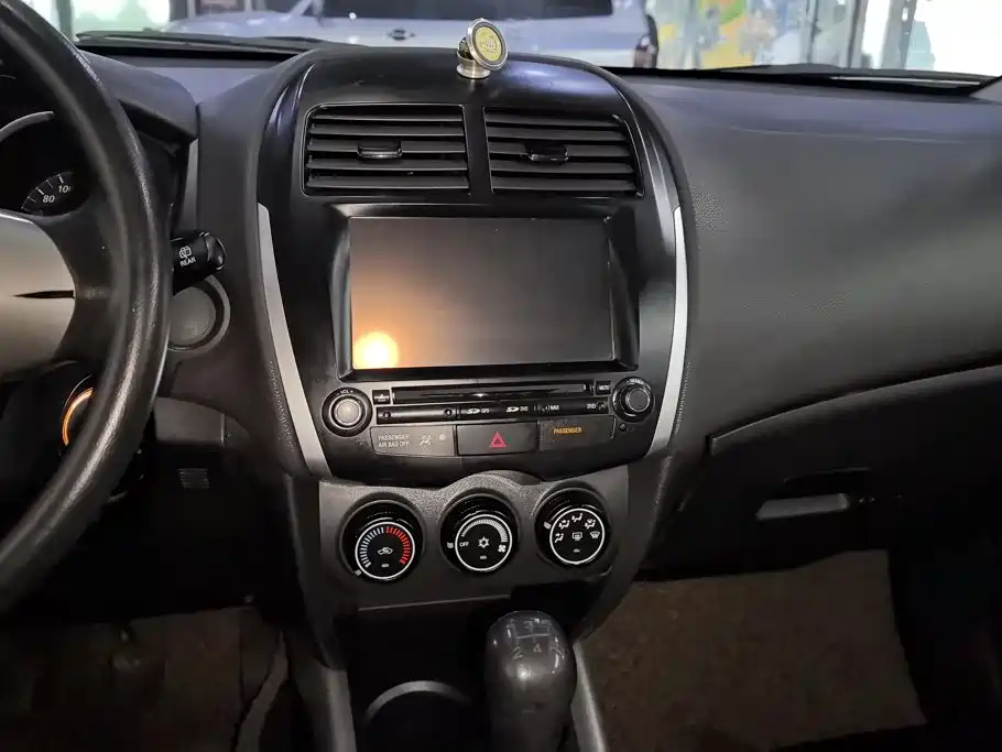 Mitsubishi ASX — миниатюра 13