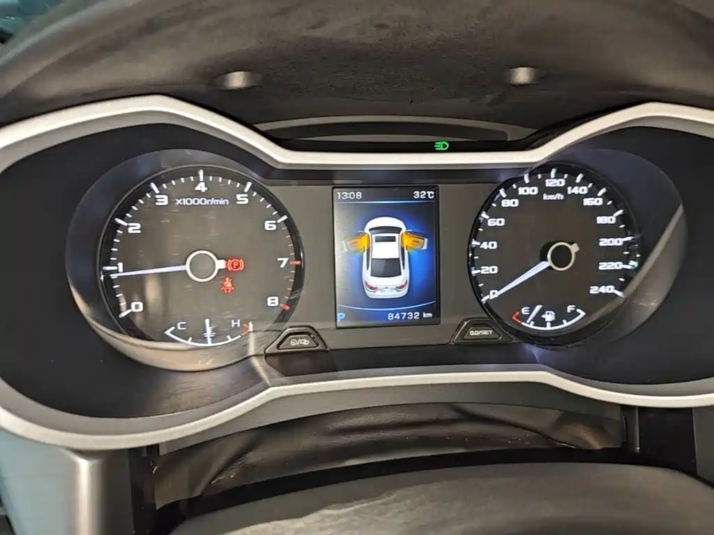 Geely Emgrand GL — миниатюра 12