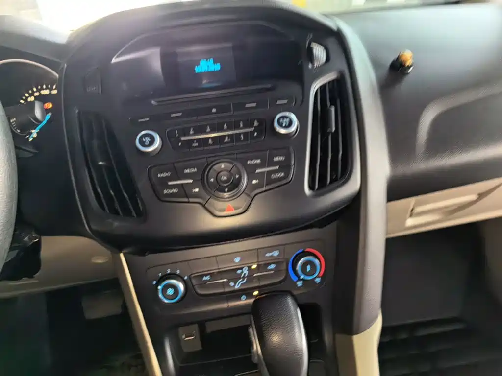 Ford Focus — миниатюра 13