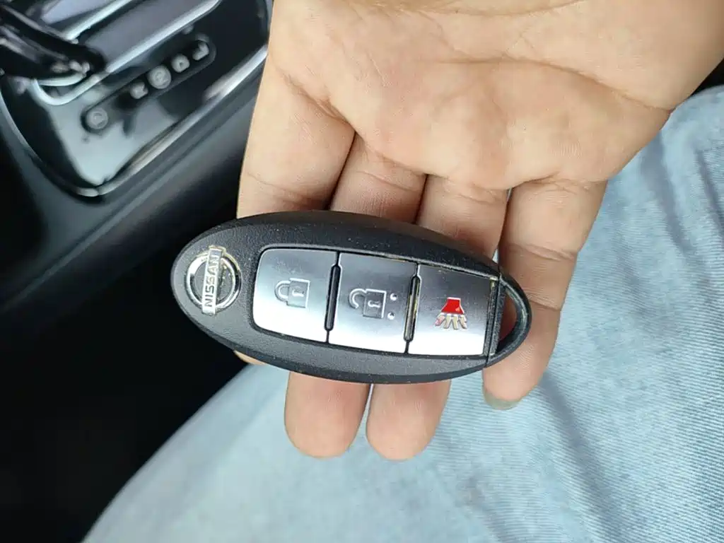 Nissan Tiida — миниатюра 9