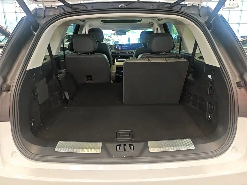 Lincoln Aviator — миниатюра 19