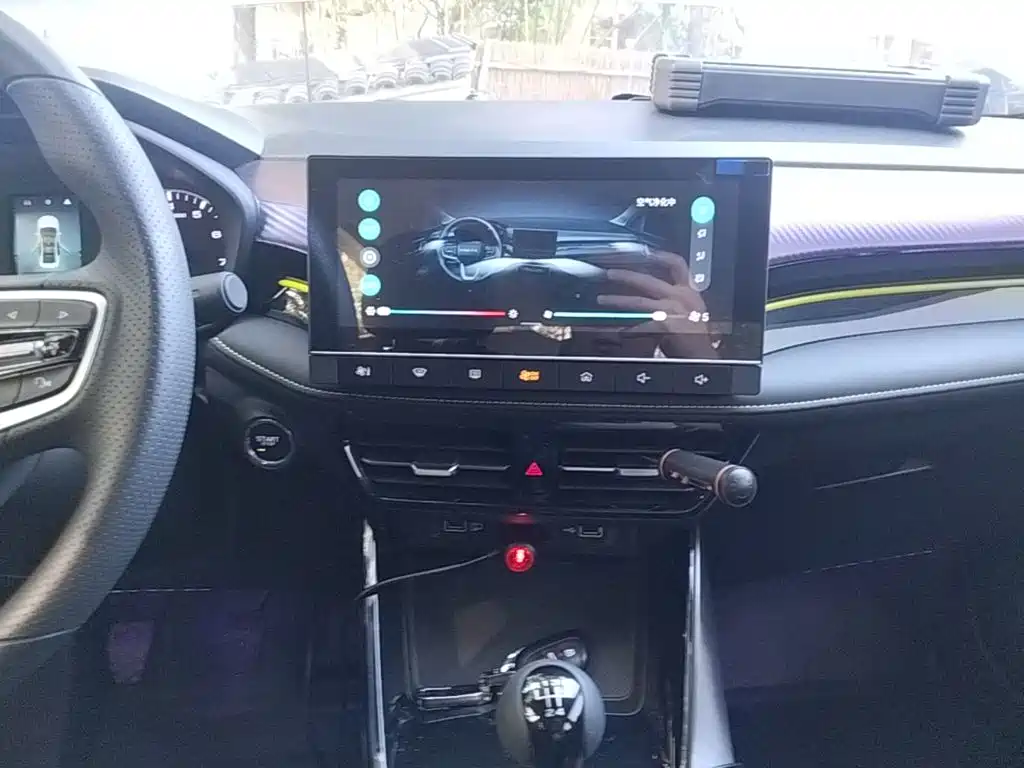 Roewe i5 — миниатюра 13