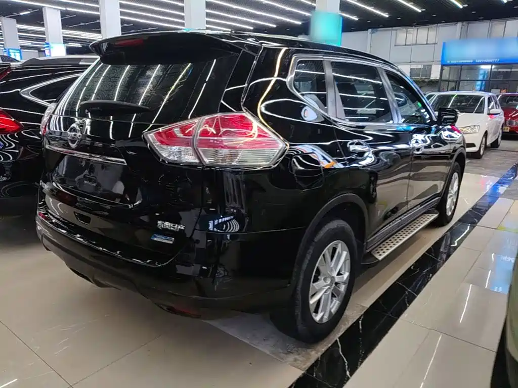 Nissan X-Trail — миниатюра 7