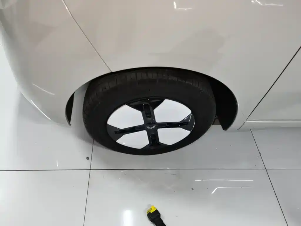 Wuling MINIEV — миниатюра 23