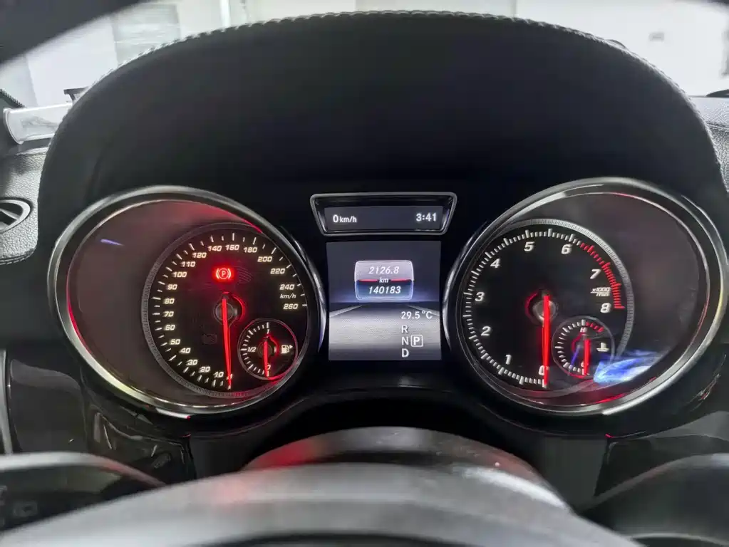Mercedes-Benz GLS — миниатюра 23