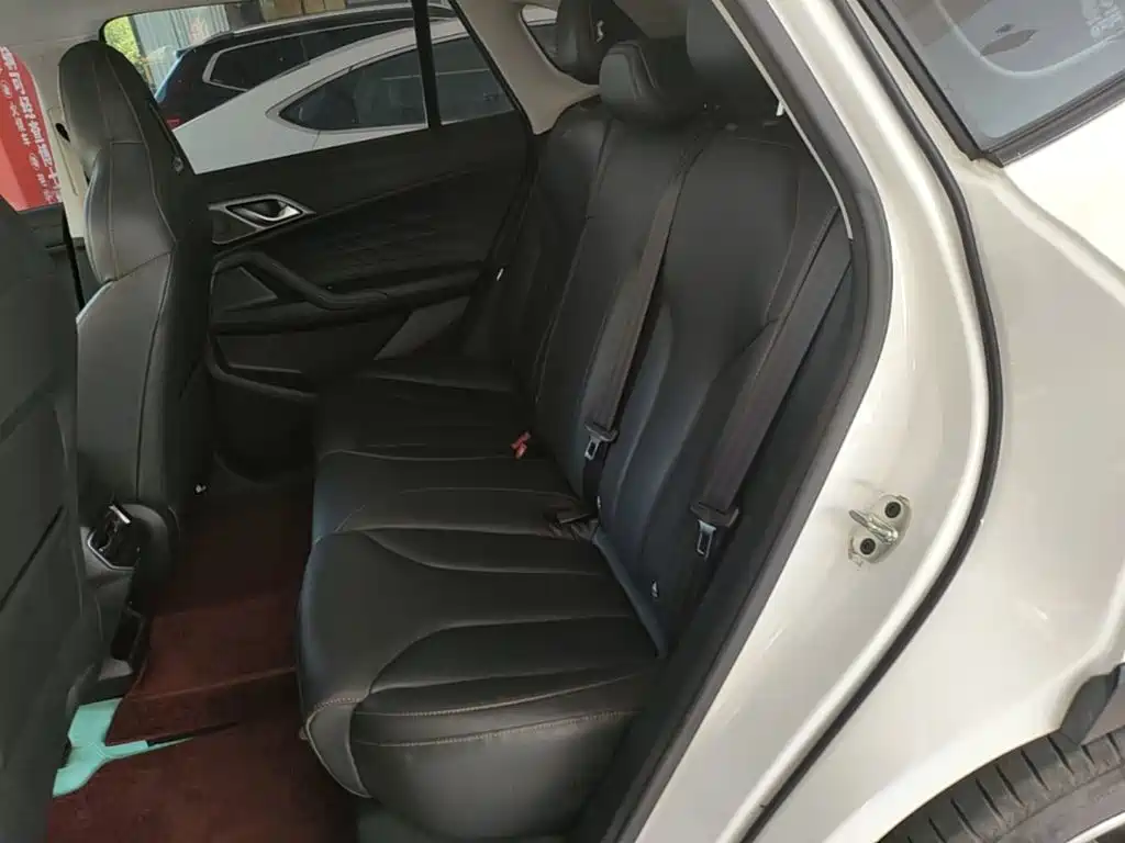 Roewe RX5 New Energy — миниатюра 17