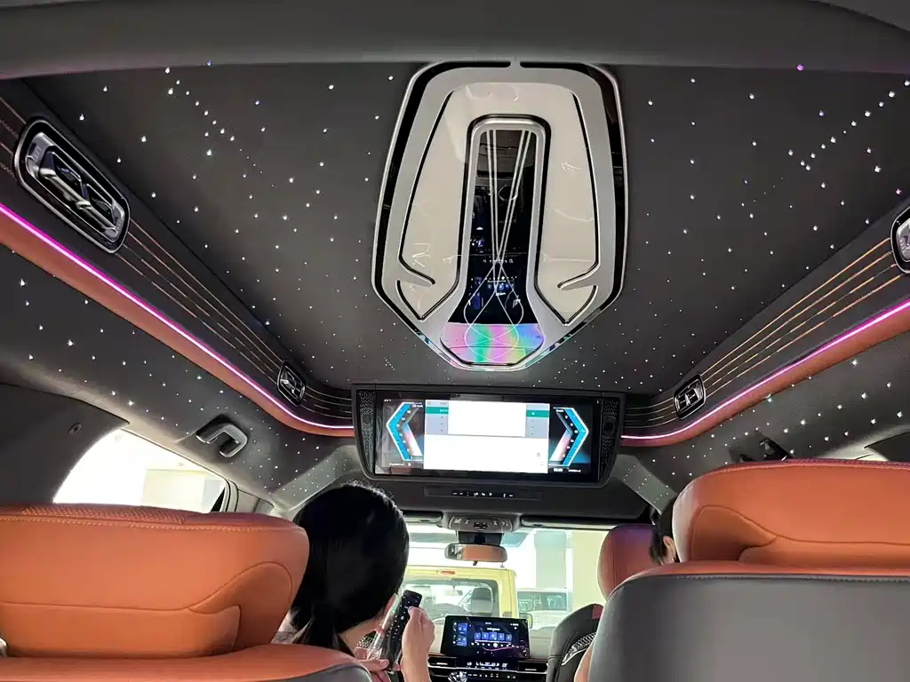Toyota Sienna — миниатюра 5