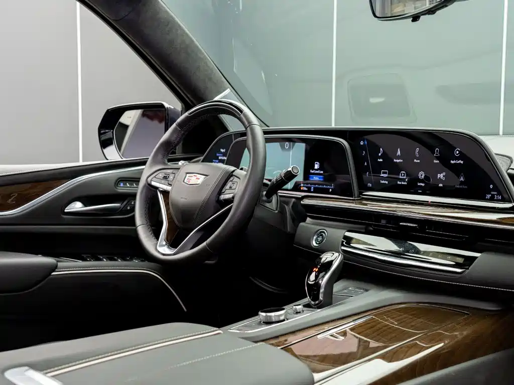Cadillac Escalade — миниатюра 24