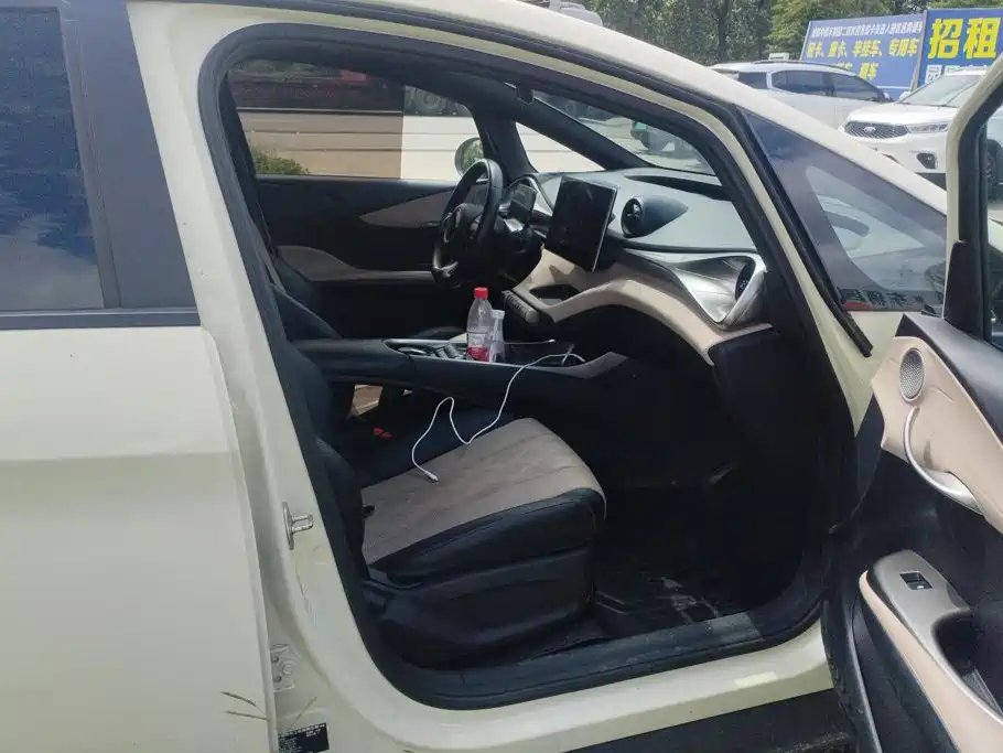 BYD Dolphin — миниатюра 8