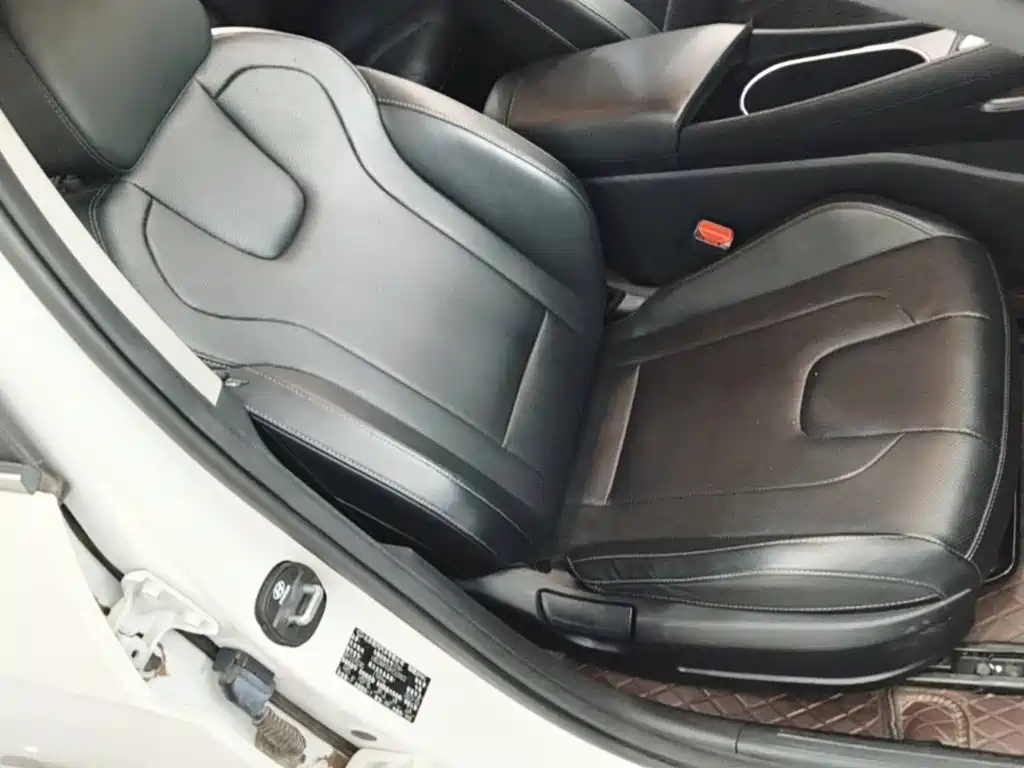Hyundai Elantra — миниатюра 25