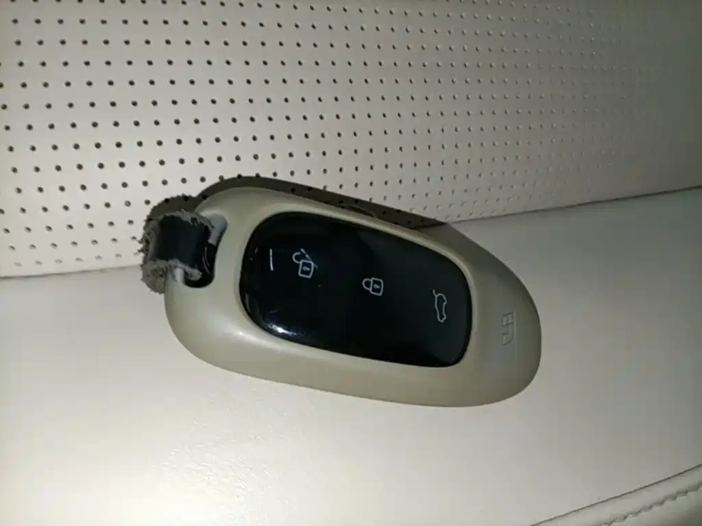 Li Auto Li ONE — миниатюра 9
