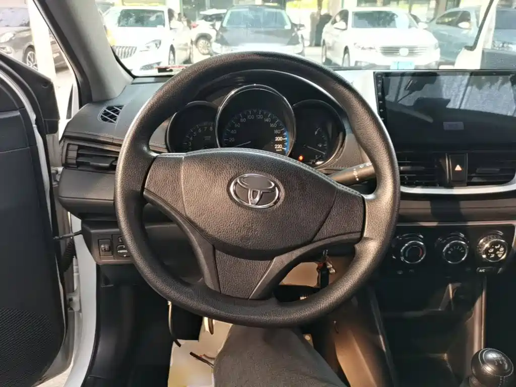Toyota Vios — миниатюра 11