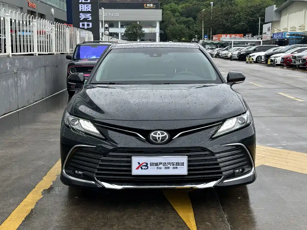 Toyota Camry 2023 2.5G Luxury