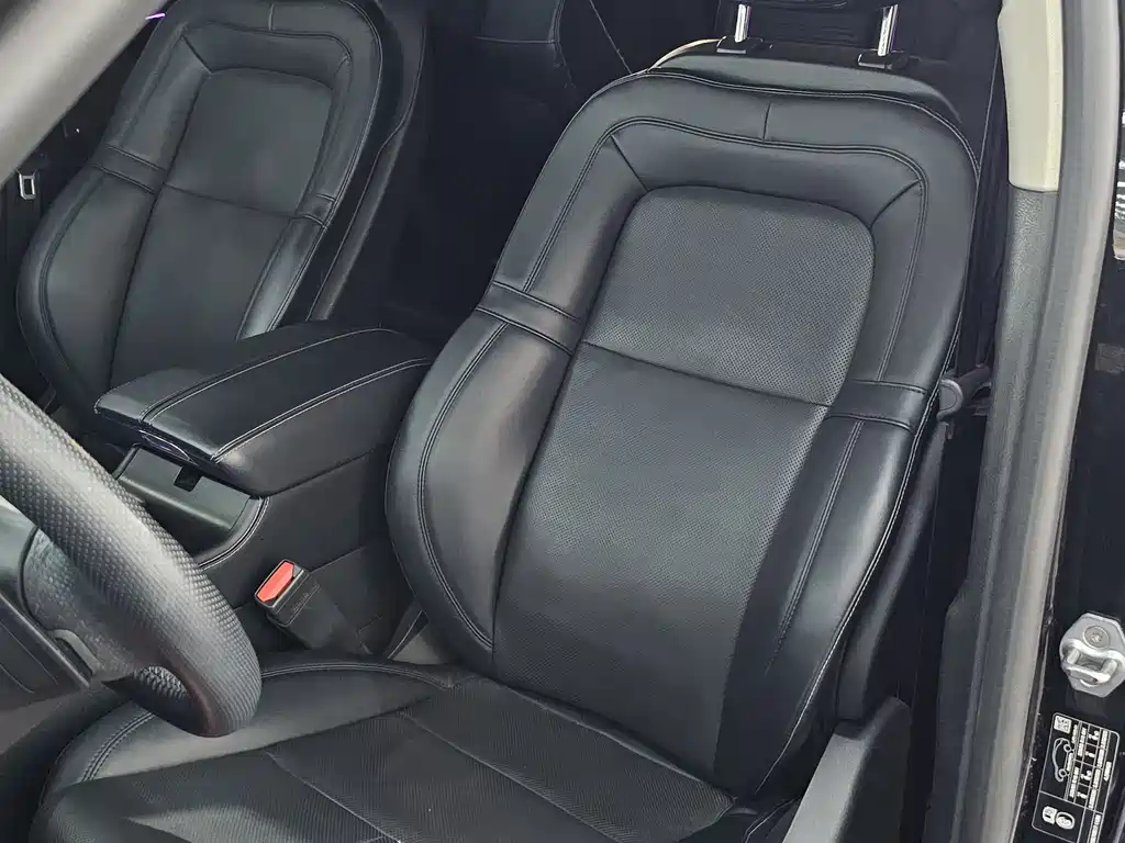 Lincoln Corsair 2023 2.0T