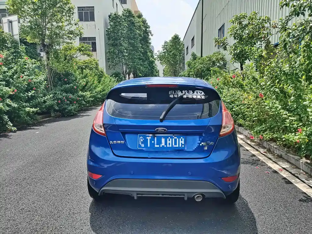 Ford Fiesta — миниатюра 13