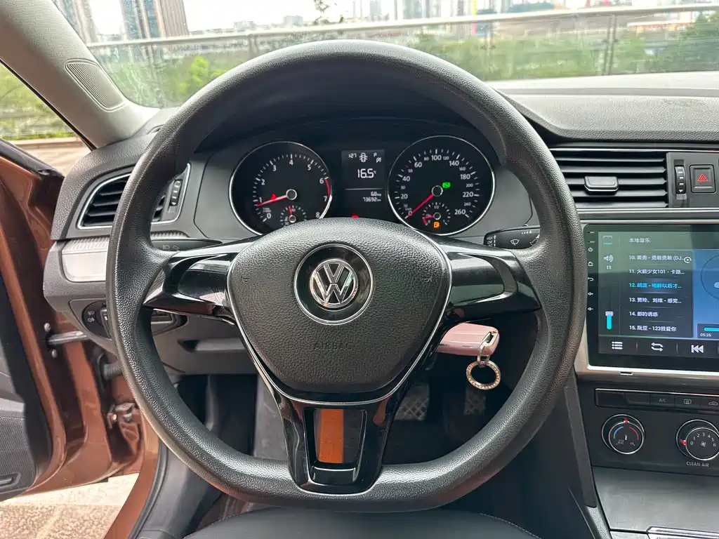 Volkswagen Lamando — миниатюра 12