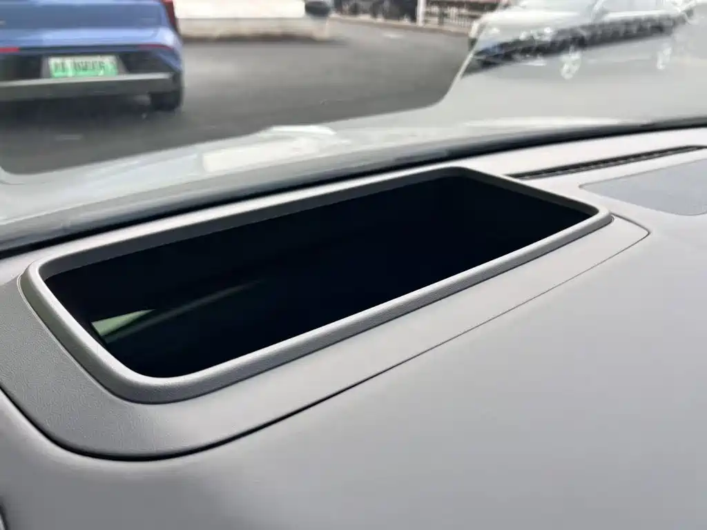 Hongqi Hongqi EH7 — миниатюра 15