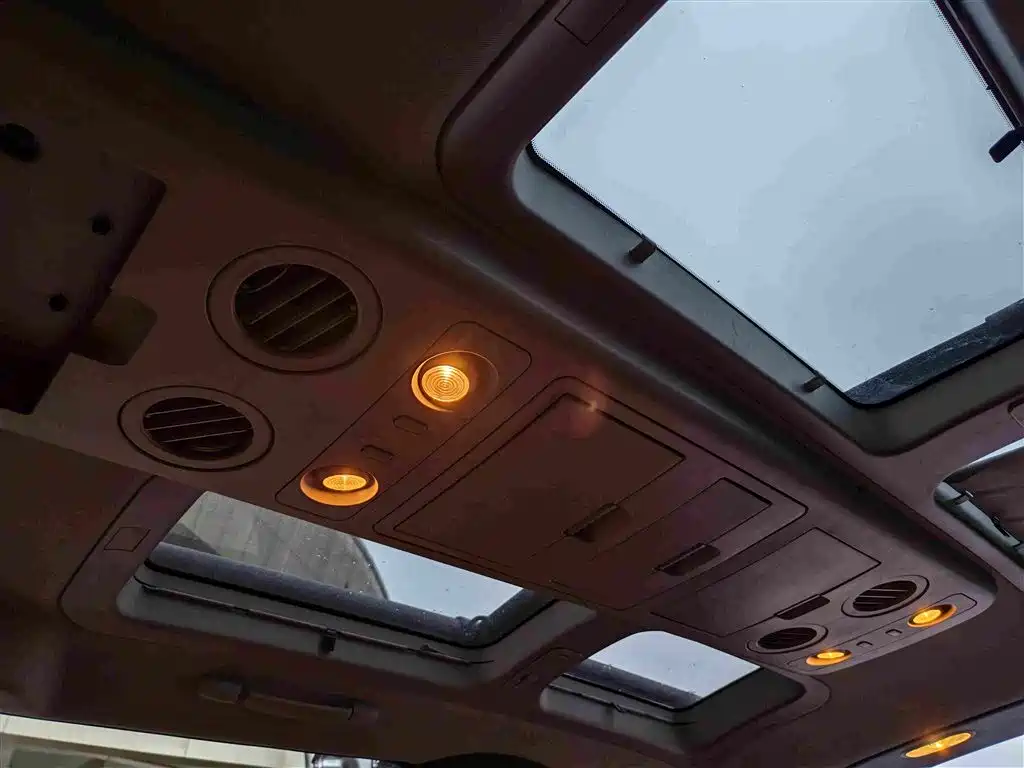 Nissan Quest — миниатюра 14