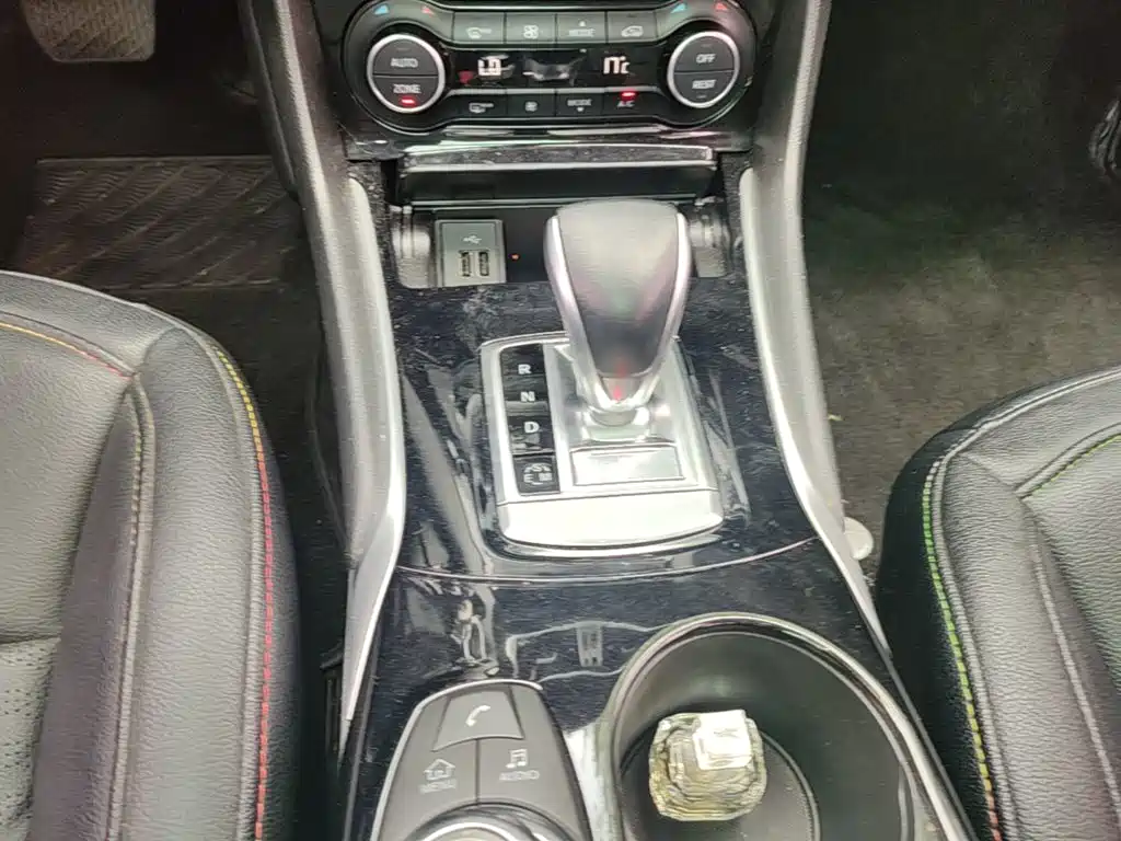 Infiniti QX30 — миниатюра 14