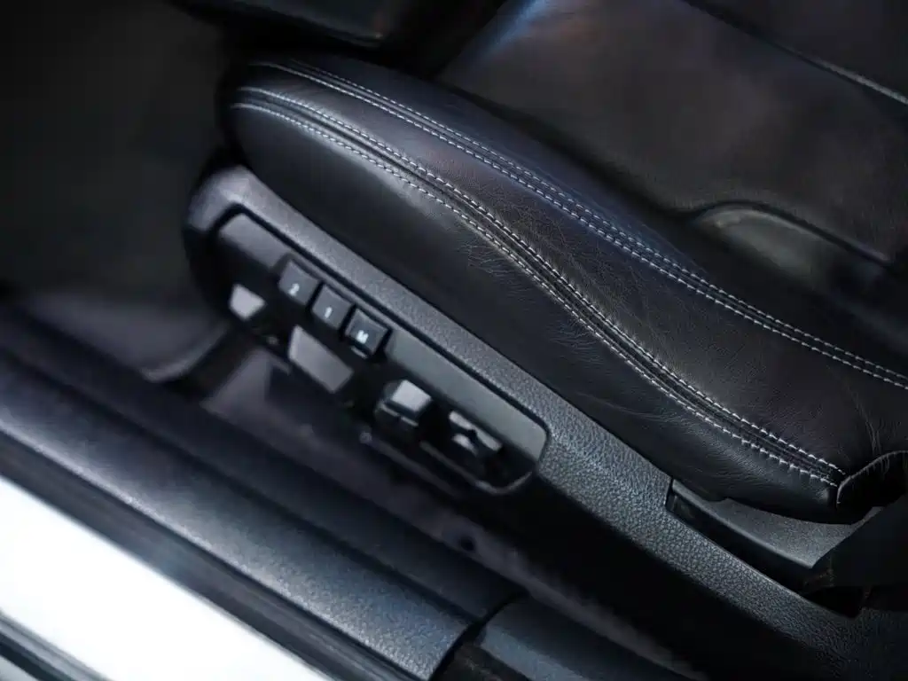 BMW M6 — миниатюра 20
