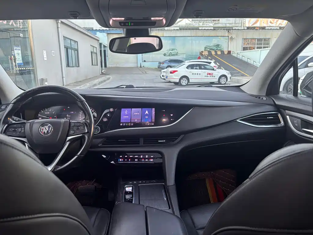 Buick Enclave — миниатюра 5
